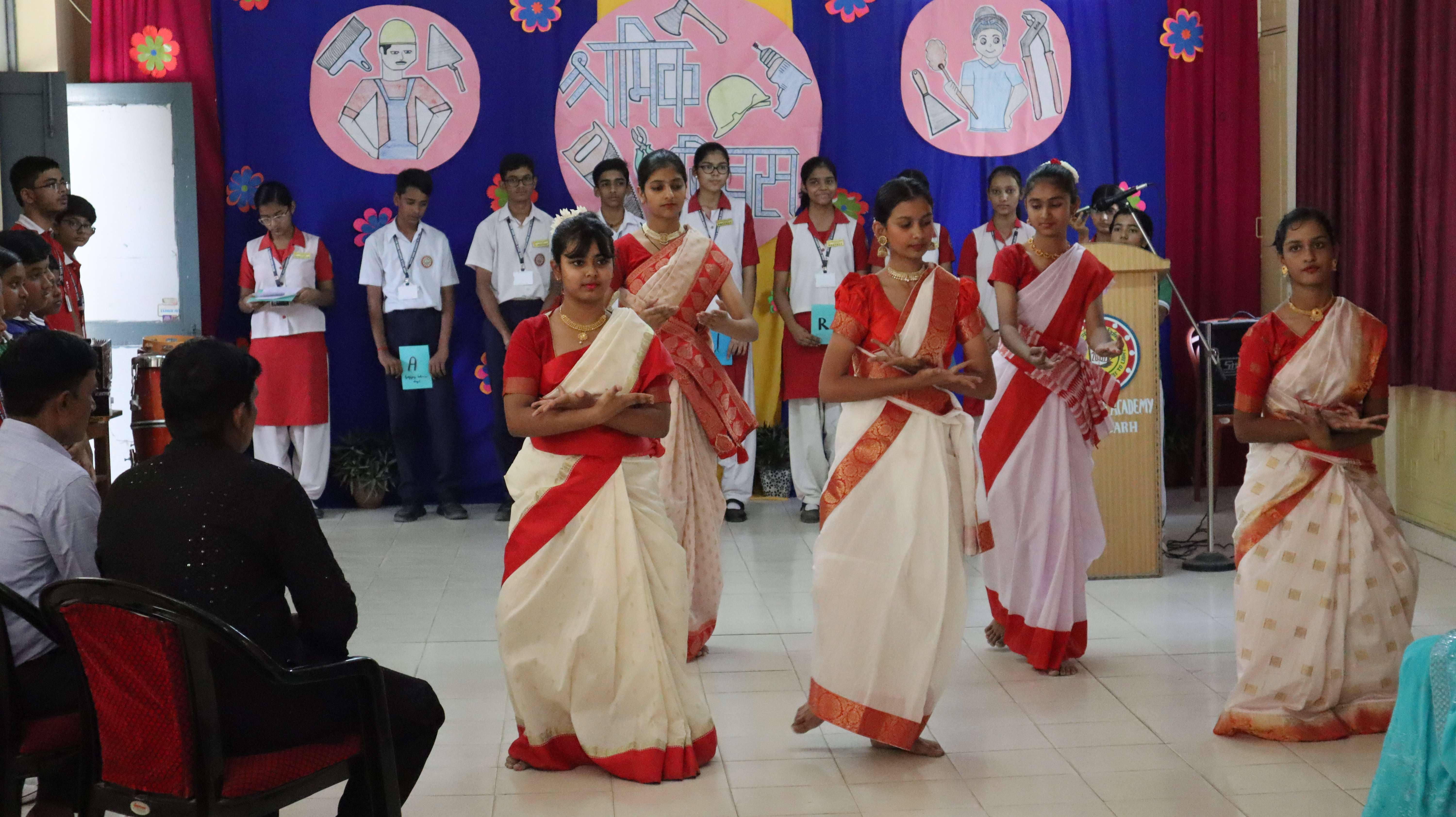 Gallery Notre Dame Academy (Barh)